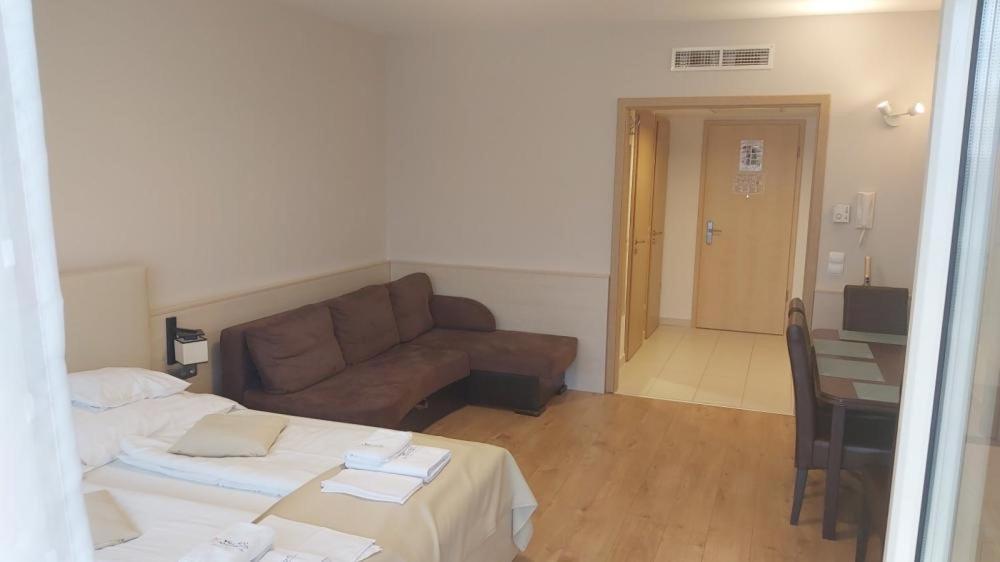 Wellness Apartments In ヴァレンツァ エクステリア 写真